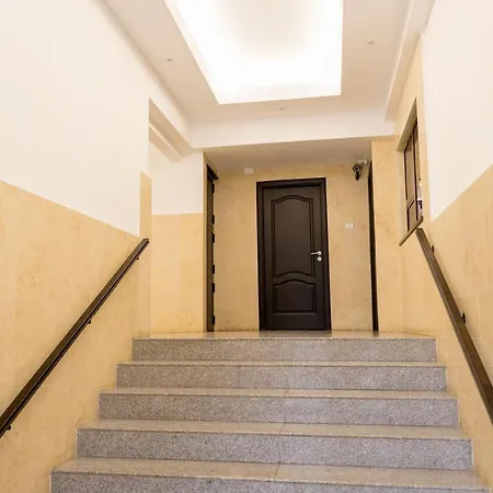 Apartament Lovely With Balcony