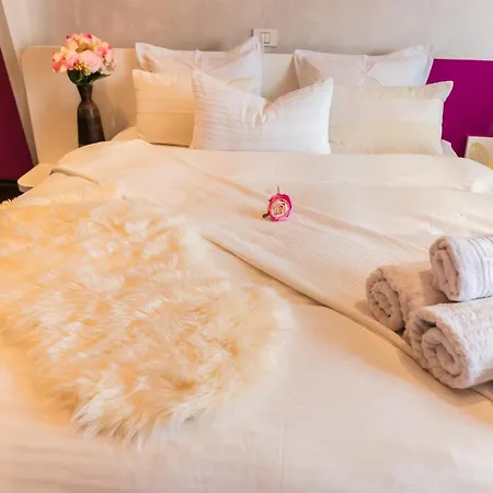 Lovely With Balcony Appartamento *