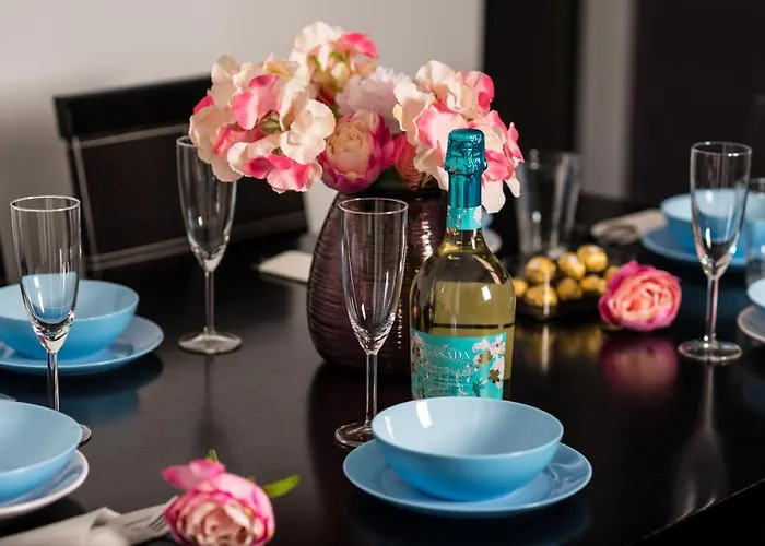 アパート Lovely With Balcony